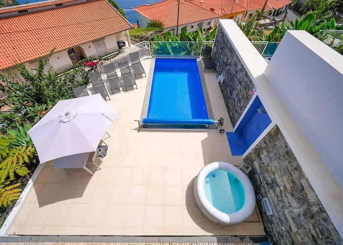 Casa Dos Amores Villa Calheta (Madeira)