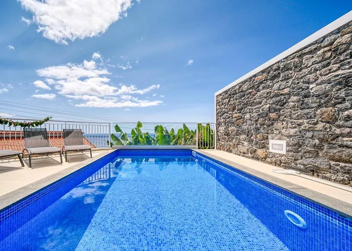 Casa Dos Amores Villa Calheta (Madeira)